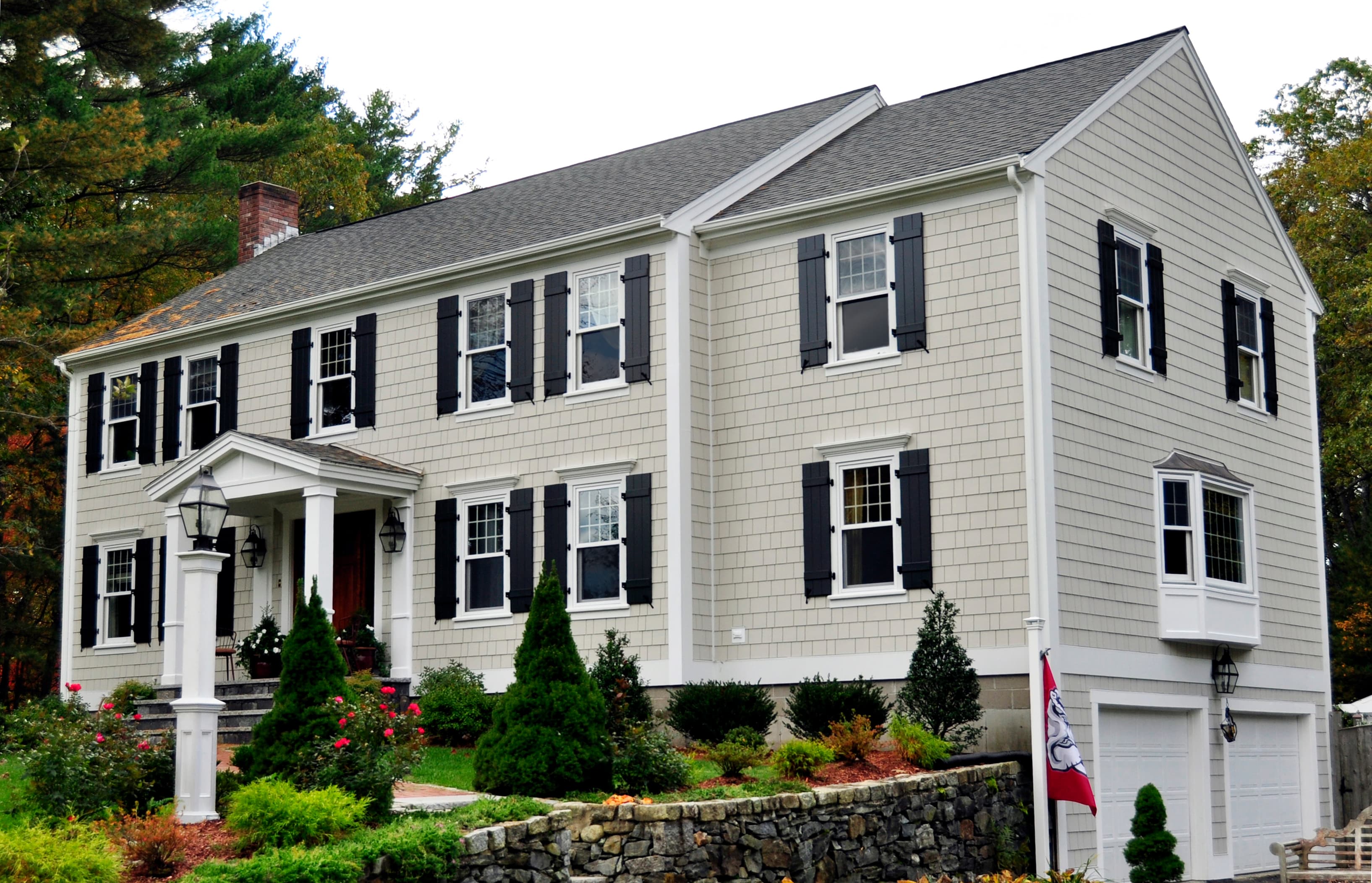 House Style Guide: Colonial house in Cobble Stone colored Hardie Shingle House Style Guide: Colonial house in Cobble Stone colored Hardie Shingle